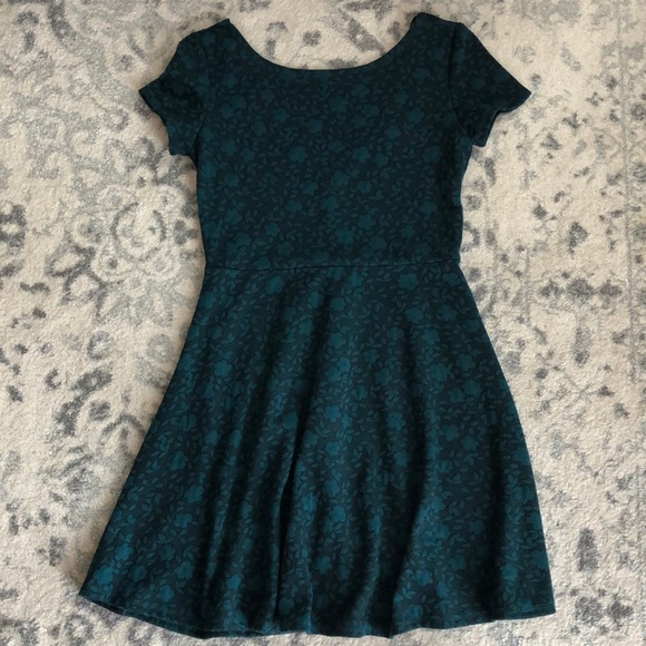 Forever 21 Dresses & Skirts - Forever 21 Women’s Floral Skater Dress